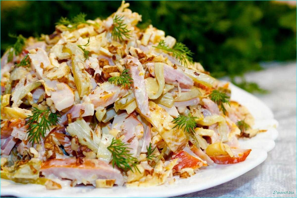Как приготовить вкусный салат с копченой курицей и свежим огурцом  