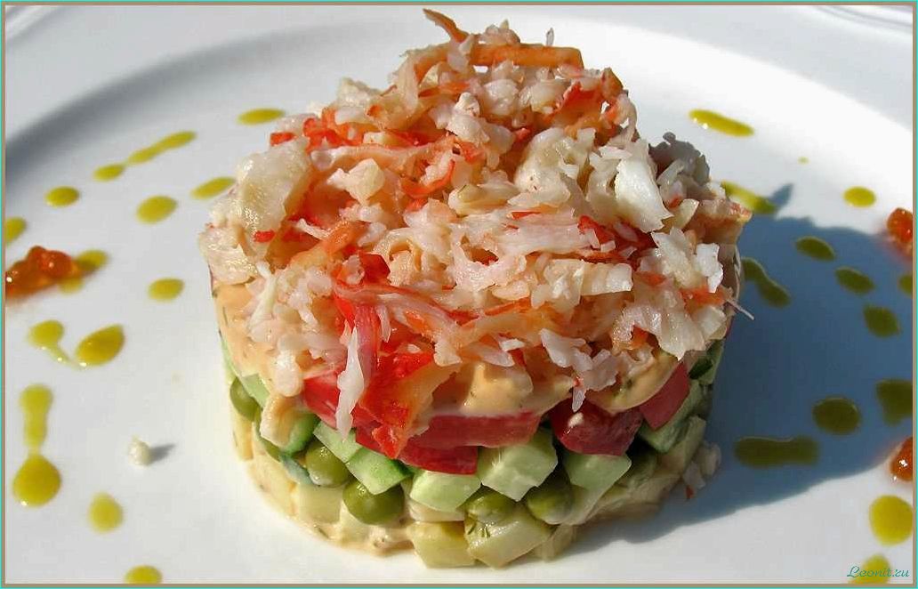 (салат, нежным, крабовым, мясом, свежими) Салат с нежным крабовым мясом и свежими овощами — идеальное блюдо для летнего ужина
