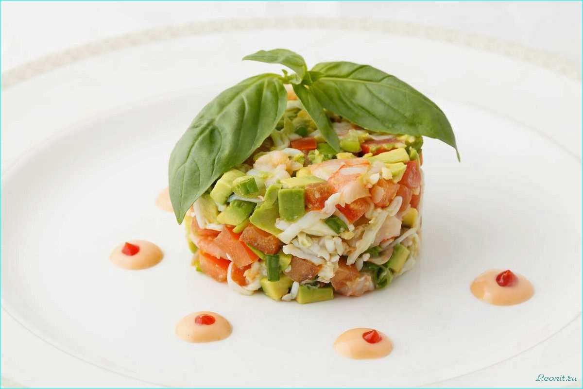 (салат, нежным, крабовым, мясом, свежими) Салат с нежным крабовым мясом и свежими овощами — идеальное блюдо для летнего ужина